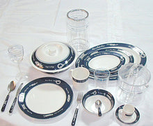 Load image into Gallery viewer, Cutlery Exclusive 24pc 18/10 Stainless Steel Cutlery Set | 4Boats