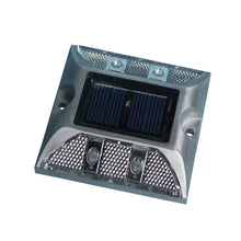 Load image into Gallery viewer, Edge HD Aluminium Solar LED Dock Light - IP65, 5 lumens | 4Boats