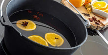 Load image into Gallery viewer, Petromax Dutch Ovens With Flat Bottom Surface (Various Size)