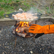 Load image into Gallery viewer, Petromax Griddle and Firebowl (Various Sizes)