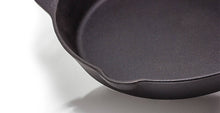 Load image into Gallery viewer, Petromax Fire Skillet Pan With 1 Handle (Various Sizes)